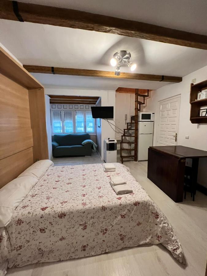 Apartamento Acogedor En ビリャヌア エクステリア 写真
